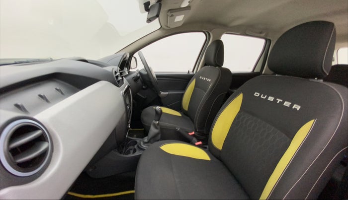 2014 Renault Duster 85 PS RXE DIESEL ADVENTURE, Diesel, Manual, 91,293 km, Right Side Front Door Cabin