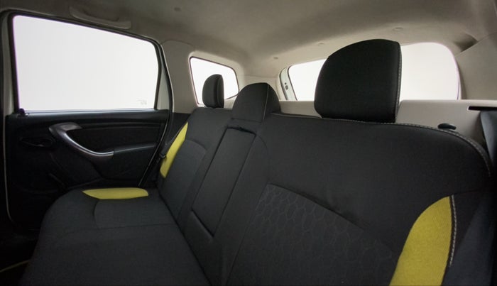 2014 Renault Duster 85 PS RXE DIESEL ADVENTURE, Diesel, Manual, 91,293 km, Right Side Rear Door Cabin