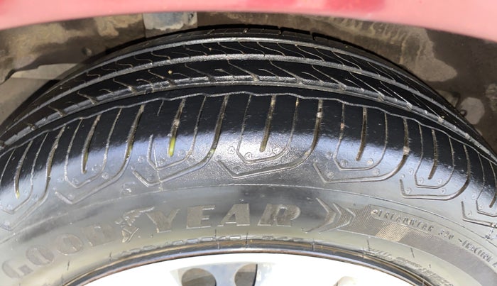 2017 Honda Jazz 1.2L I-VTEC S, Petrol, Manual, 25,408 km, Right Rear Tyre Tread