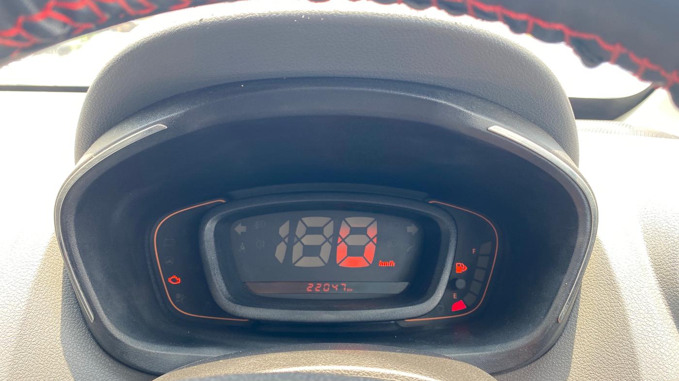 2017 Renault Kwid RXT 1.0, Petrol, Manual, 22,039 km, Odometer Image