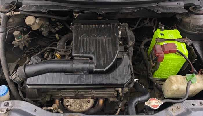 2013 Maruti Swift VXI, Petrol, Manual, 39,199 km, Engine View