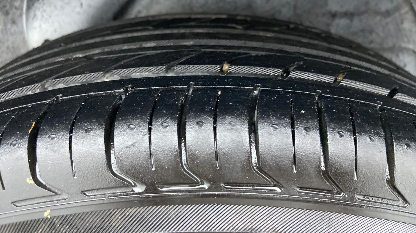 2010 Hyundai i20 MAGNA (O) 1.2, Petrol, Manual, 61,302 km, Left Rear Tyre Tread