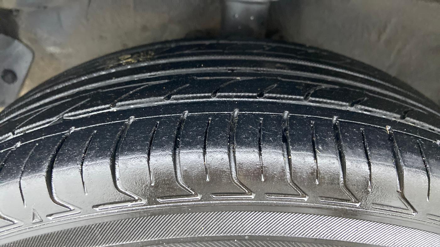 2010 Hyundai i20 MAGNA (O) 1.2, Petrol, Manual, 61,302 km, Left Front Tyre Tread