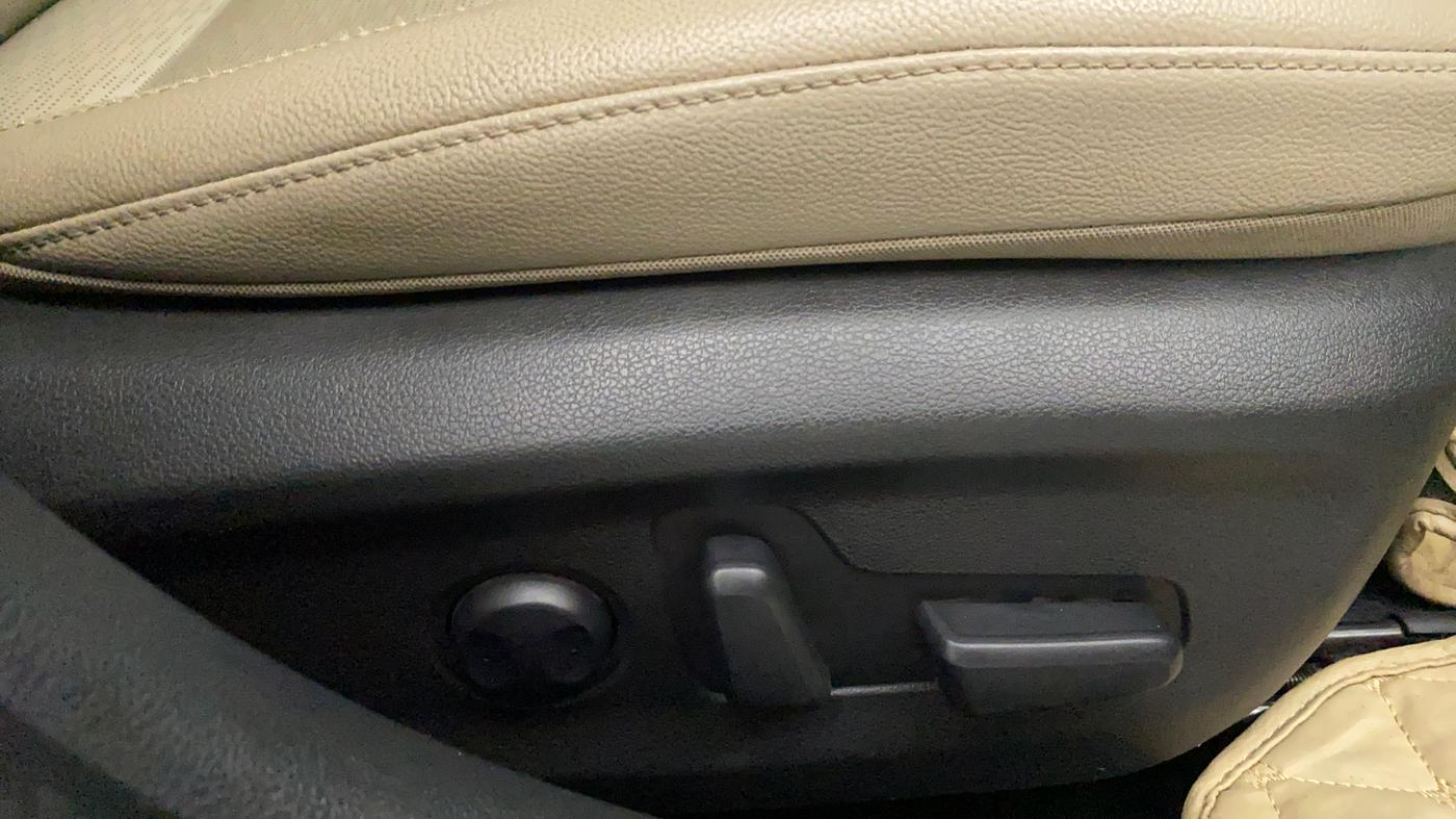 2020 Hyundai New Elantra 1.5 SX (O) AT DIESEL, Diesel, Automatic, 47,614 km, Driver Side Adjustment Panel