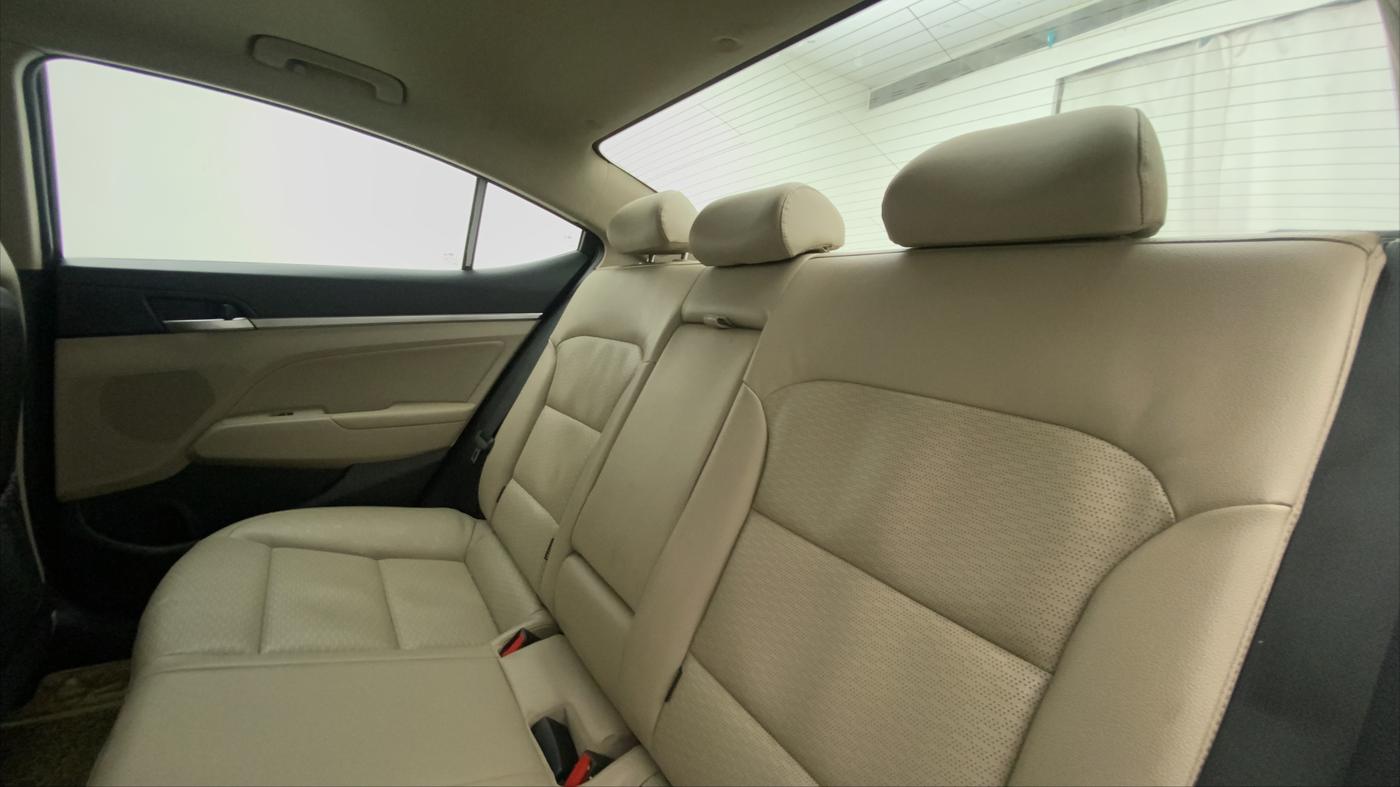 2020 Hyundai New Elantra 1.5 SX (O) AT DIESEL, Diesel, Automatic, 47,614 km, Right Side Rear Door Cabin