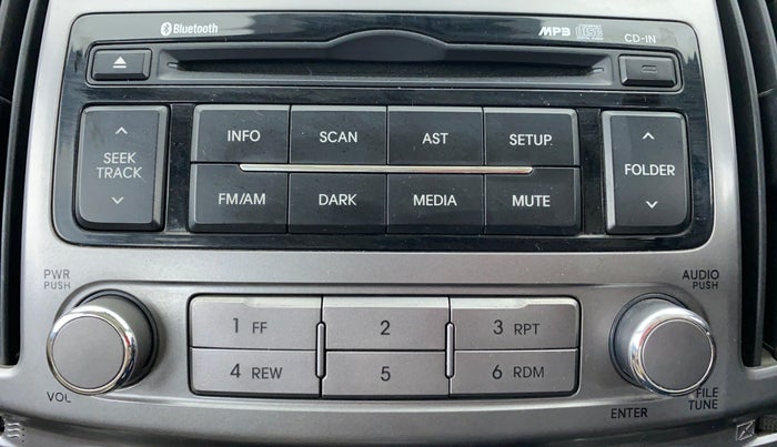 2014 Hyundai i20 SPORTZ 1.2, Petrol, Manual, 30,833 km, Infotainment System