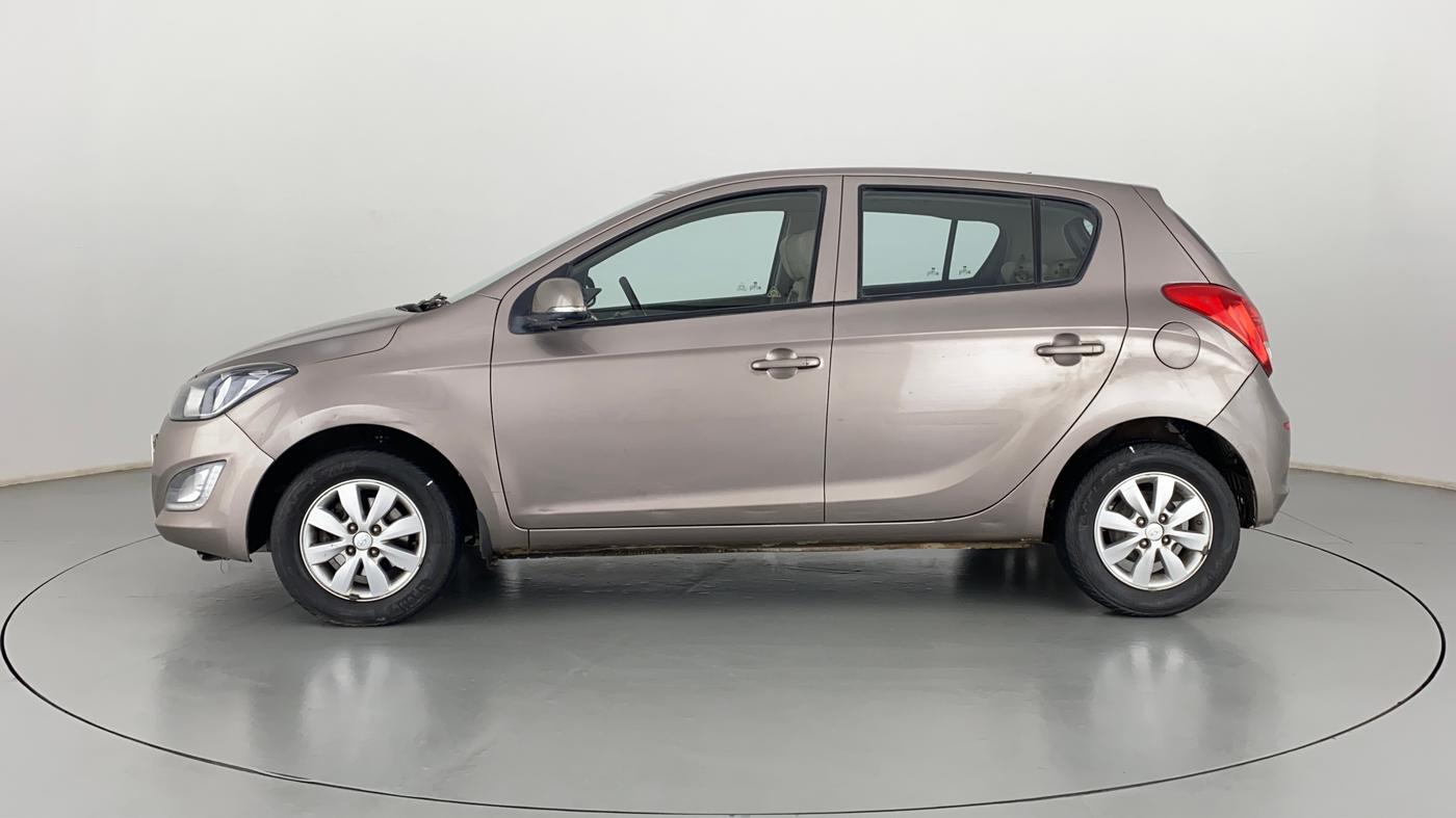 2014 Hyundai i20 SPORTZ 1.2, Petrol, Manual, 30,833 km, Left Side