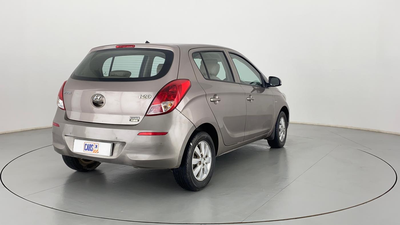 2014 Hyundai i20 SPORTZ 1.2, Petrol, Manual, 30,833 km, Right Back Diagonal