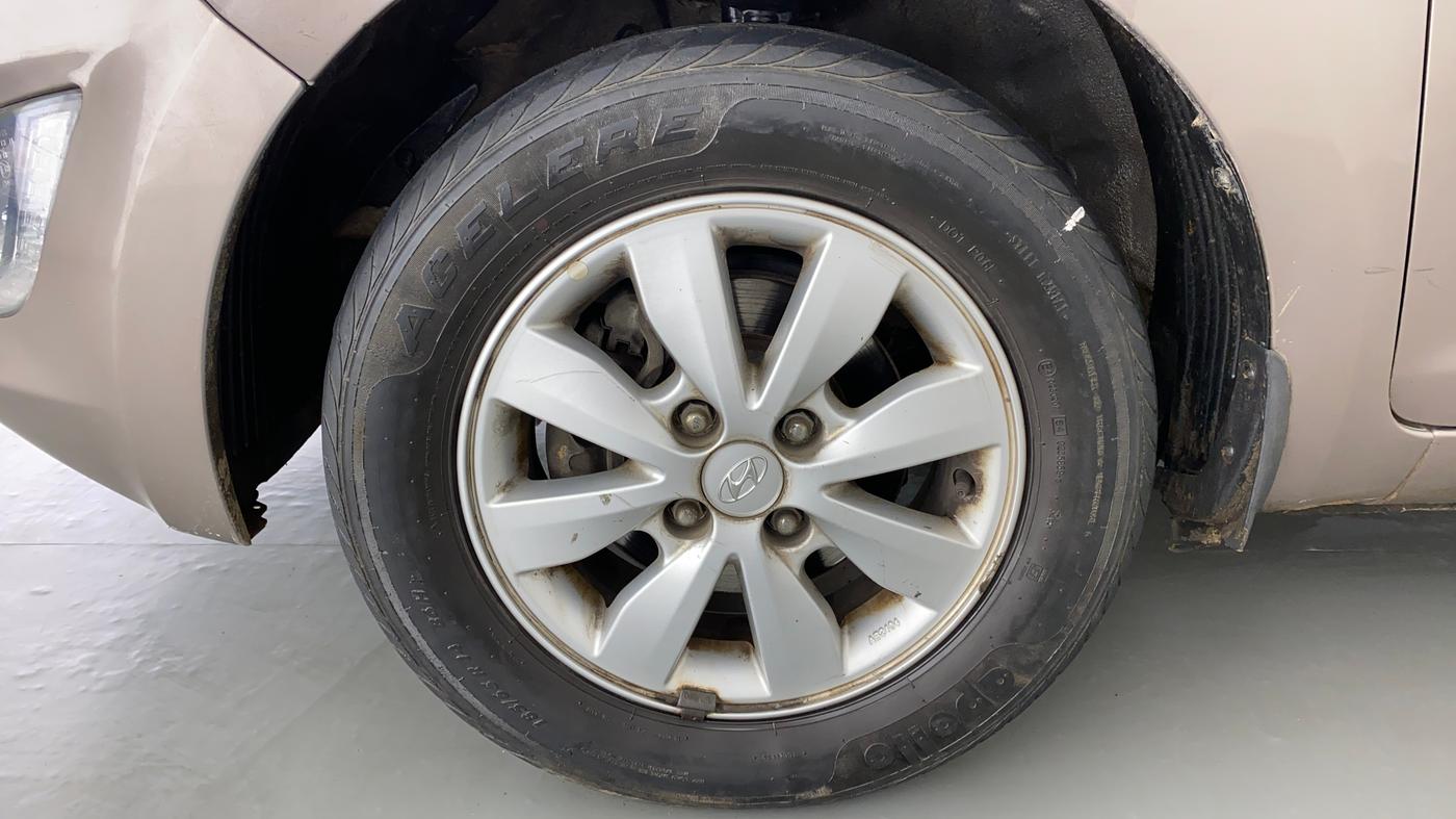 2014 Hyundai i20 SPORTZ 1.2, Petrol, Manual, 30,833 km, Left Front Wheel