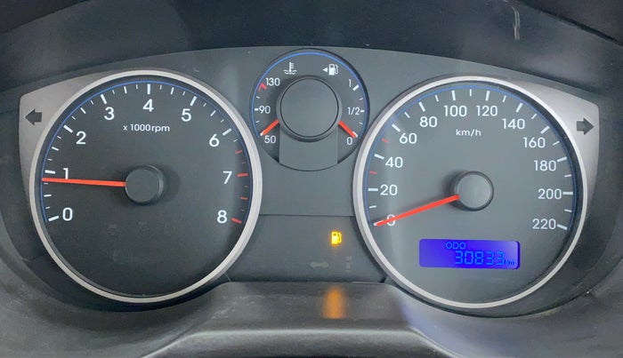 2014 Hyundai i20 SPORTZ 1.2, Petrol, Manual, 30,833 km, Odometer Image