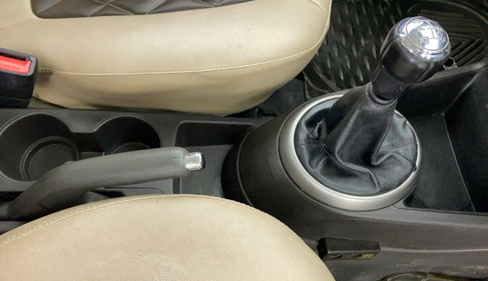 2014 Hyundai i20 SPORTZ 1.2, Petrol, Manual, 30,833 km, Gear Lever