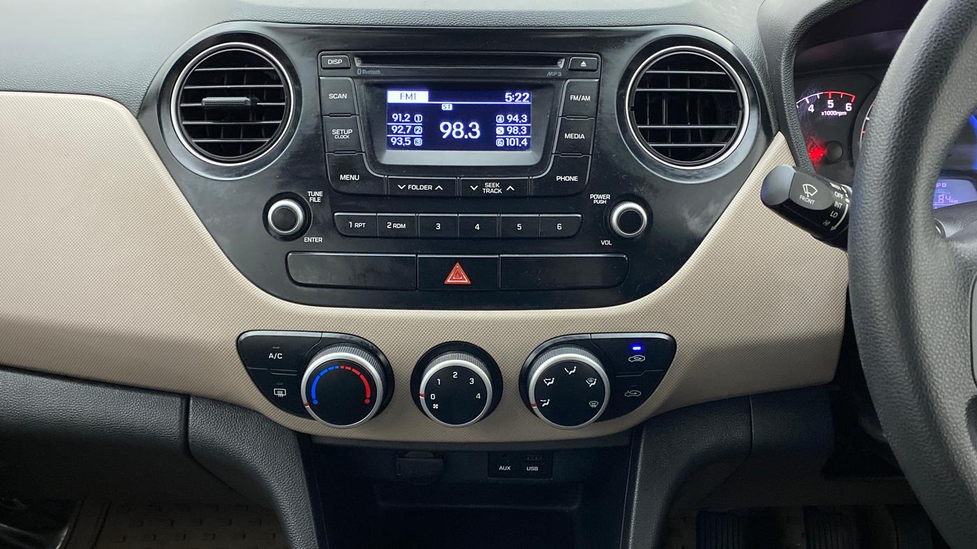 2015 Hyundai Grand i10 SPORTZ 1.1 CRDI, Diesel, Manual, 57,671 km, Air Conditioner