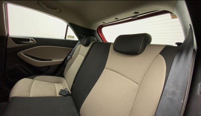 2015 Hyundai Elite i20 ASTA 1.2, Petrol, Manual, 38,667 km, Right Side Rear Door Cabin