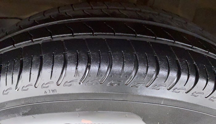 2020 Maruti S PRESSO VXI PLUS AGS, Petrol, Automatic, 14,194 km, Left Front Tyre Tread