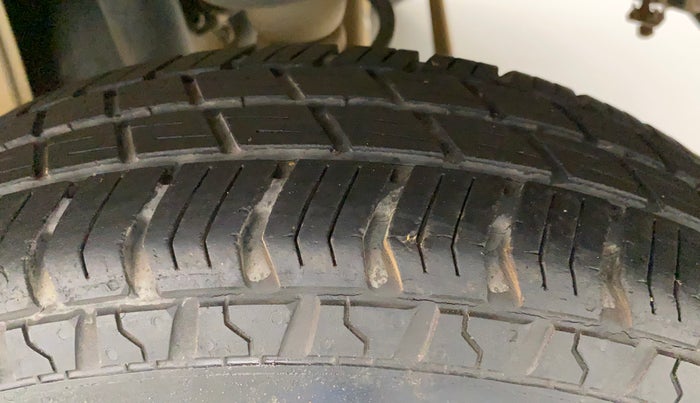 2017 Maruti Alto 800 VXI, Petrol, Manual, 15,804 km, Left Rear Tyre Tread