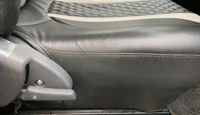 2017 Maruti Alto 800 VXI, Petrol, Manual, 15,804 km, Driver Side Adjustment Panel