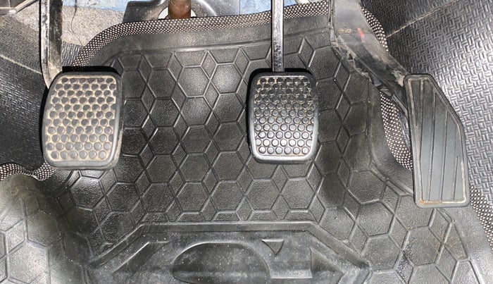 2017 Maruti Alto 800 VXI, Petrol, Manual, 15,804 km, Pedals