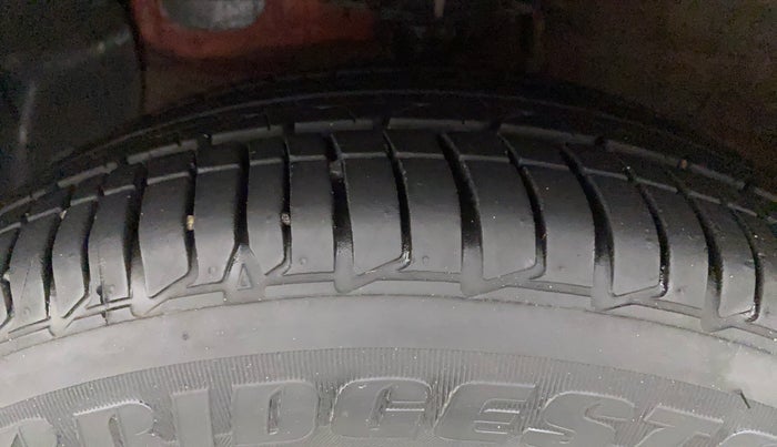 2014 Hyundai Xcent SX AT 1.2 (O), Petrol, Automatic, 99,948 km, Left Front Tyre Tread