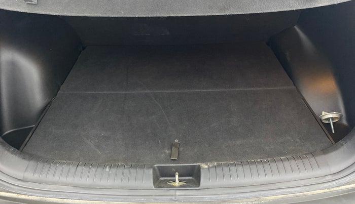 2019 Hyundai Creta SX (O) EXECUTIVE 1.6 PETROL, Petrol, Manual, 82,989 km, Boot Inside