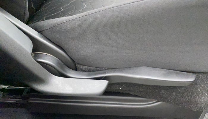 2019 Maruti IGNIS ALPHA 1.2 AMT, Petrol, Automatic, 19,259 km, Driver Side Adjustment Panel