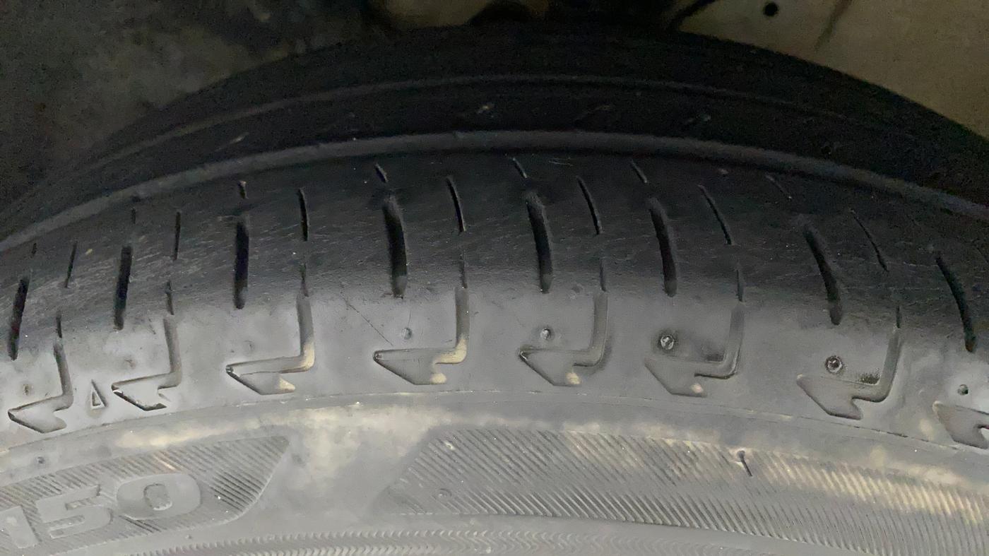 2019 Maruti IGNIS ALPHA 1.2 AMT, Petrol, Automatic, 19,259 km, Left Front Tyre Tread