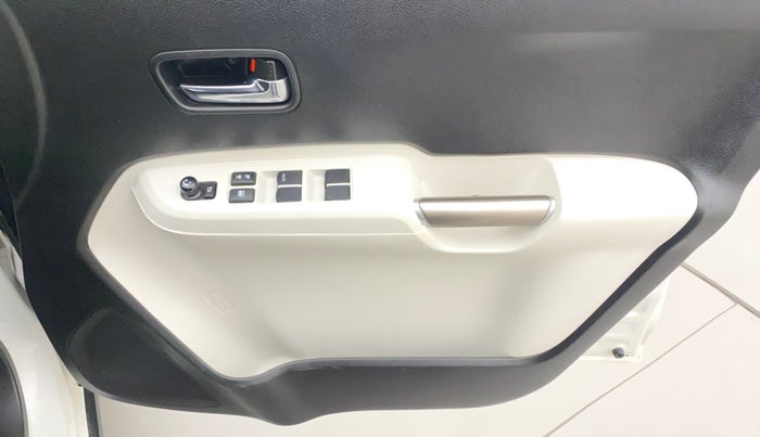 2019 Maruti IGNIS ALPHA 1.2 AMT, Petrol, Automatic, 19,259 km, Driver Side Door Panels Control