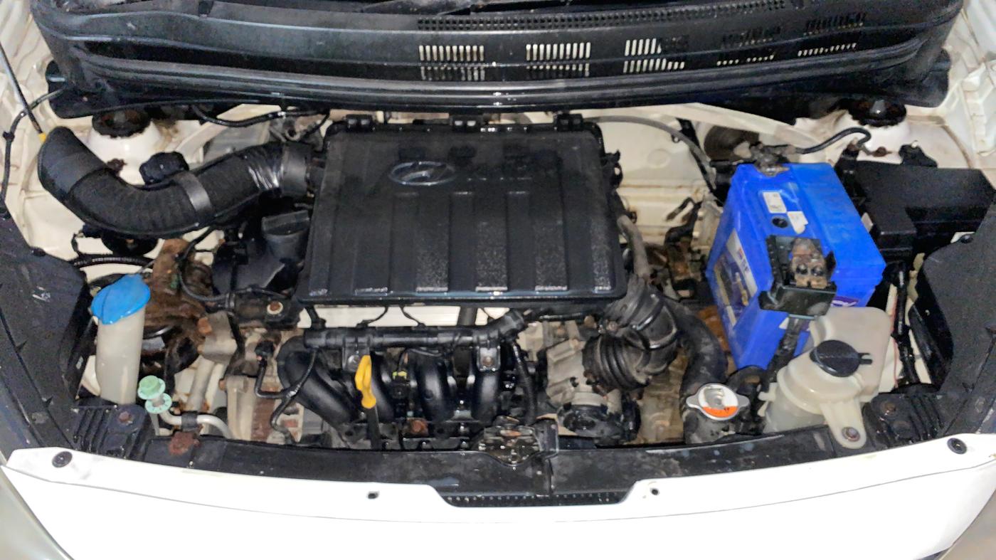 2014 Hyundai Xcent S 1.2, Petrol, Manual, 98,826 km, Engine View