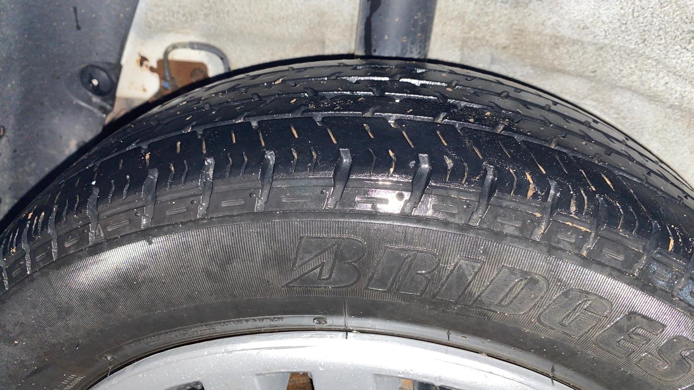 2014 Hyundai Xcent S 1.2, Petrol, Manual, 98,826 km, Right Rear Tyre Tread