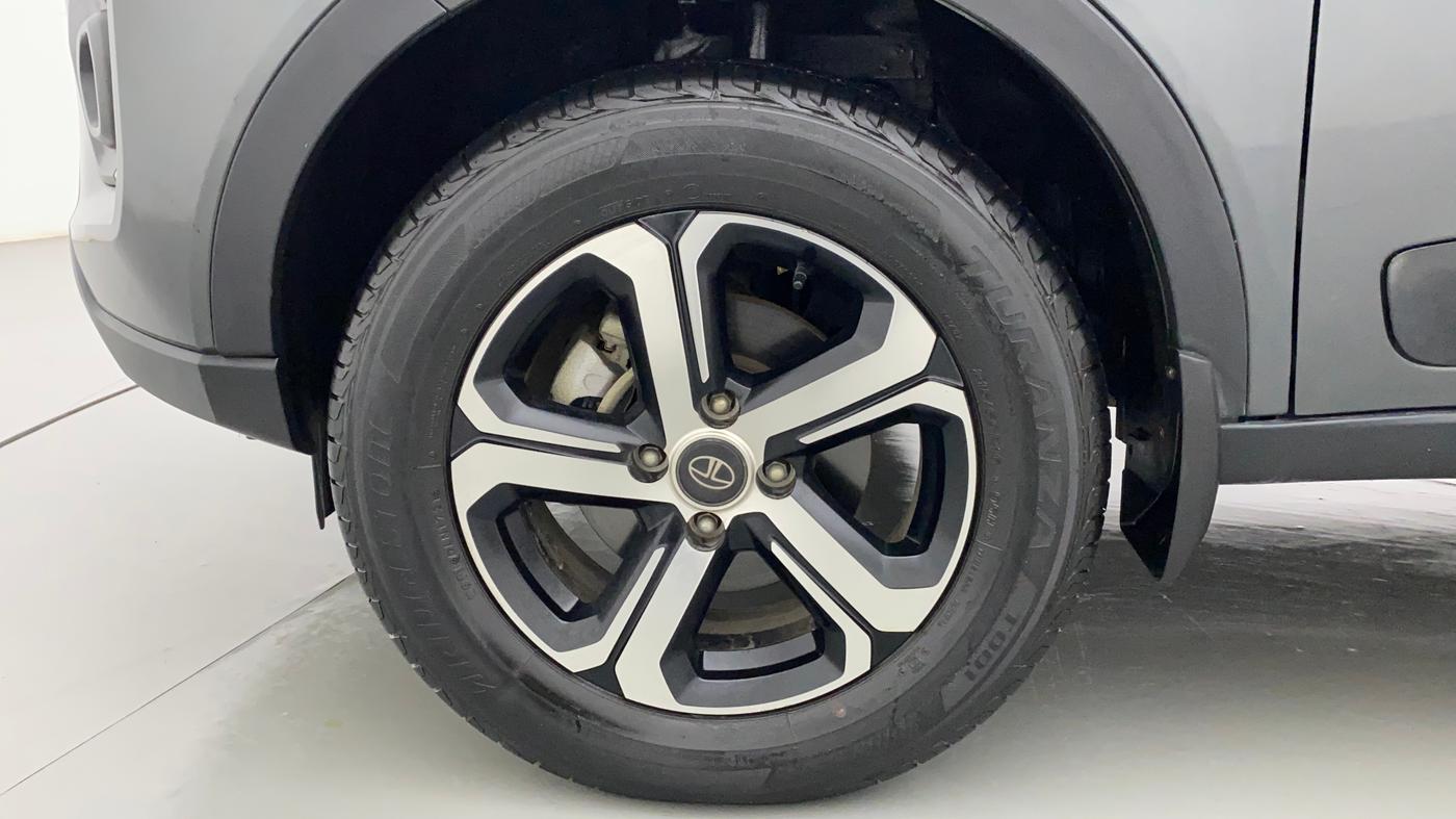 2021 Tata NEXON XZA PLUS SUNROOF PETROL, Petrol, Automatic, 9,473 km, Left Front Wheel