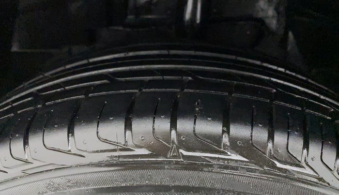 2021 Tata NEXON XZA PLUS SUNROOF PETROL, Petrol, Automatic, 9,473 km, Left Front Tyre Tread