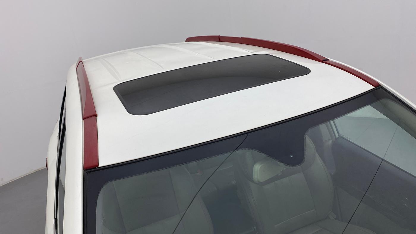 2017 Mahindra XUV500 W10 AT, Diesel, Automatic, 79,656 km, Roof