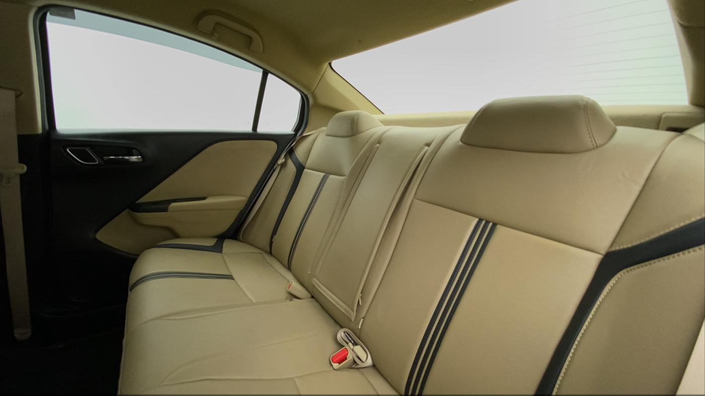 2021 Honda City V MT PETROL, Petrol, Manual, 7,552 km, Right Side Door Cabin View