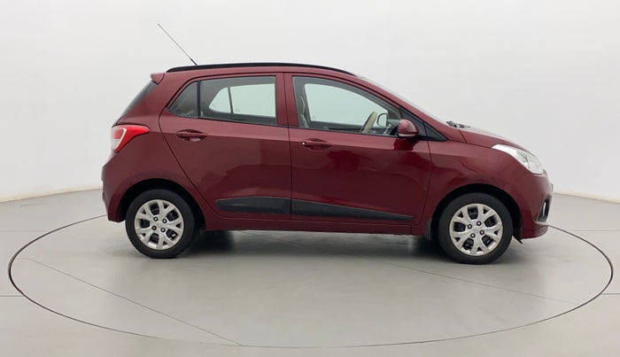 2016 Hyundai Grand i10 SPORTZ 1.2 KAPPA VTVT, Petrol, Manual, 69,302 km, Right Side View