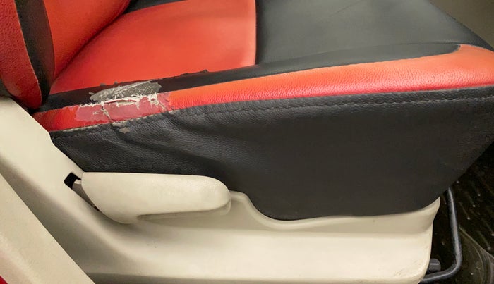 2018 Maruti Celerio VXI CNG, CNG, Manual, 98,623 km, Driver Side Adjustment Panel