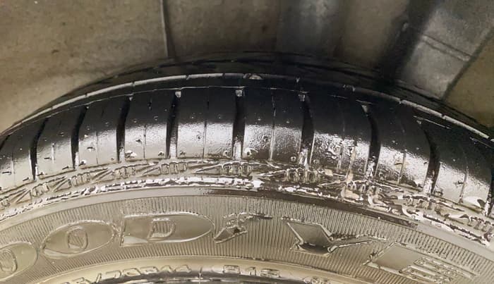 2016 Hyundai Xcent S AT 1.2, Petrol, Automatic, 92,267 km, Left Rear Tyre Tread