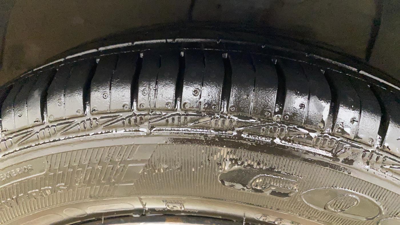 2016 Hyundai Xcent S AT 1.2, Petrol, Automatic, 92,267 km, Right Front Tyre Tread