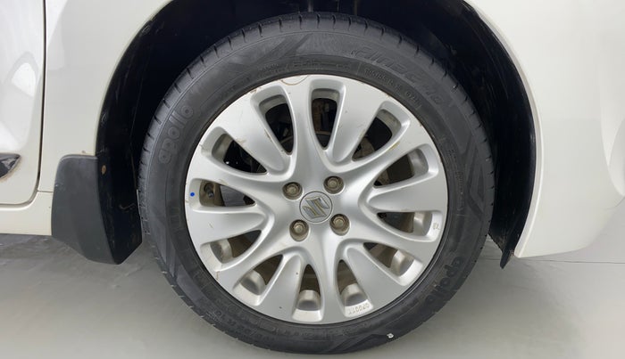 2015 Maruti Baleno ALPHA 1.2 K12, Petrol, Manual, 65,854 km, Right Front Wheel