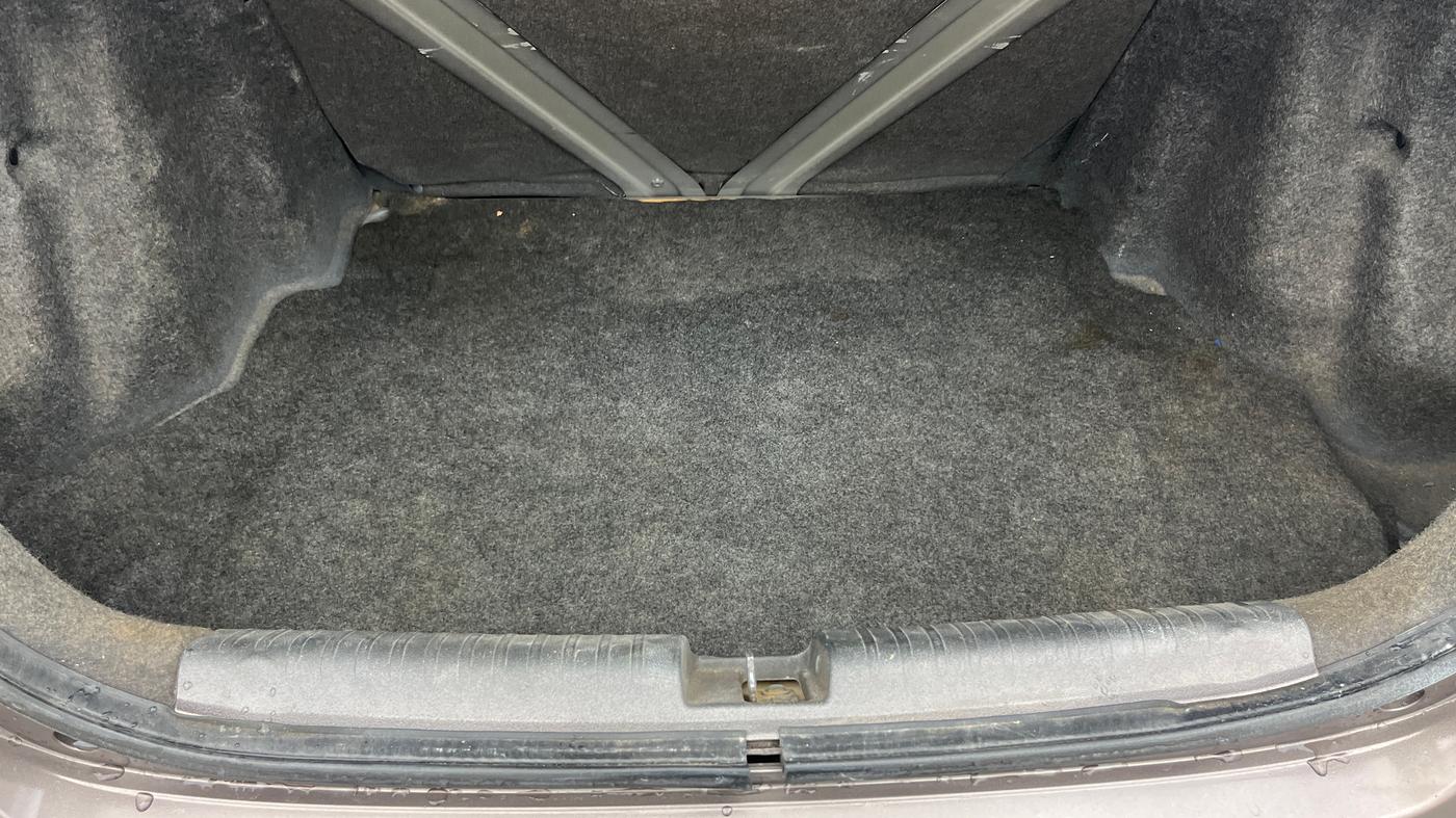 2016 Honda Amaze 1.2L I-VTEC VX AT, Petrol, Automatic, 1,34,808 km, Boot Inside
