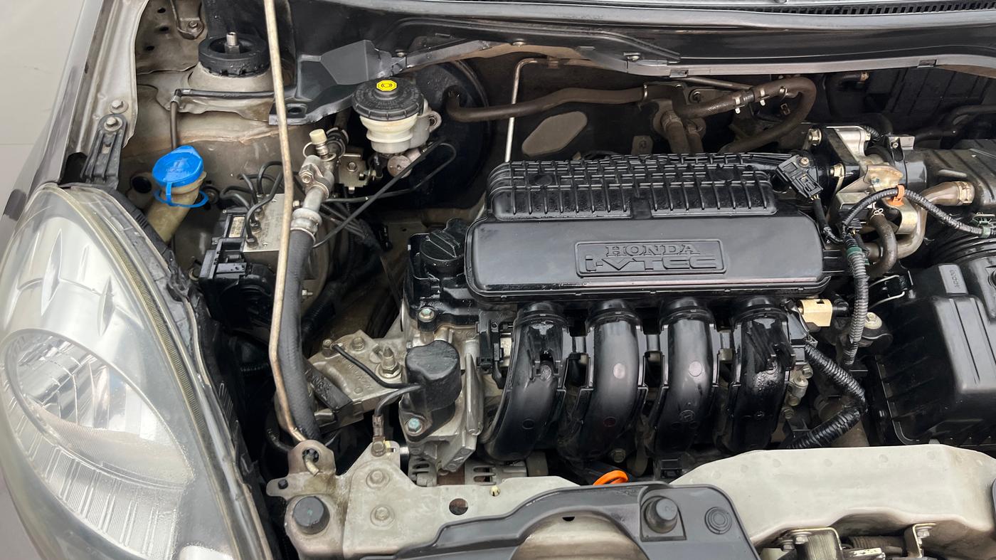 2016 Honda Amaze 1.2L I-VTEC VX AT, Petrol, Automatic, 1,34,808 km, Engine View - Right