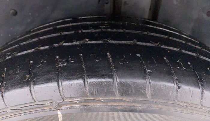 2019 MG HECTOR SHARP DCT PETROL, Petrol, Automatic, 41,877 km, Left Rear Tyre Tread