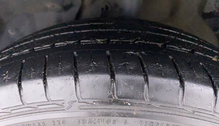 2019 MG HECTOR SHARP DCT PETROL, Petrol, Automatic, 41,877 km, Left Front Tyre Tread