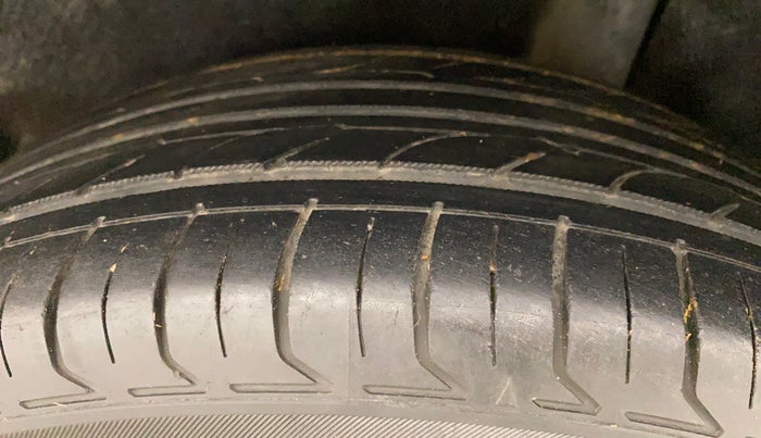 2015 Ford Ecosport TITANIUM 1.5L DIESEL (OPT), Diesel, Manual, 73,517 km, Left Rear Tyre Tread