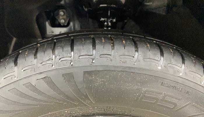 2020 Hyundai GRAND I10 NIOS SPORTZ AMT 1.2 KAPPA VTVT, Petrol, Automatic, 28,213 km, Left Front Tyre Tread