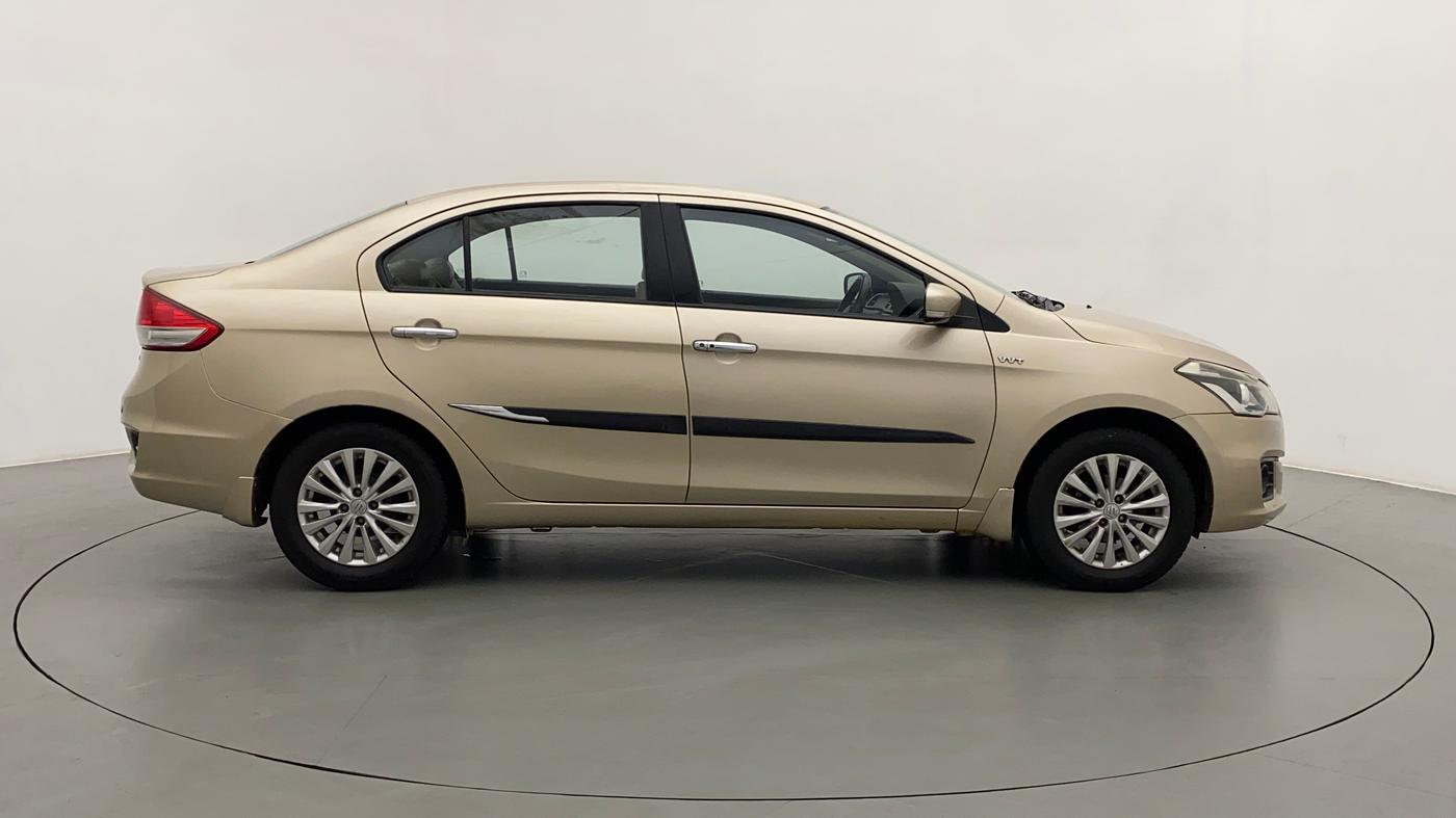2015 Maruti Ciaz ZXI, CNG, Manual, 49,657 km, Right Side