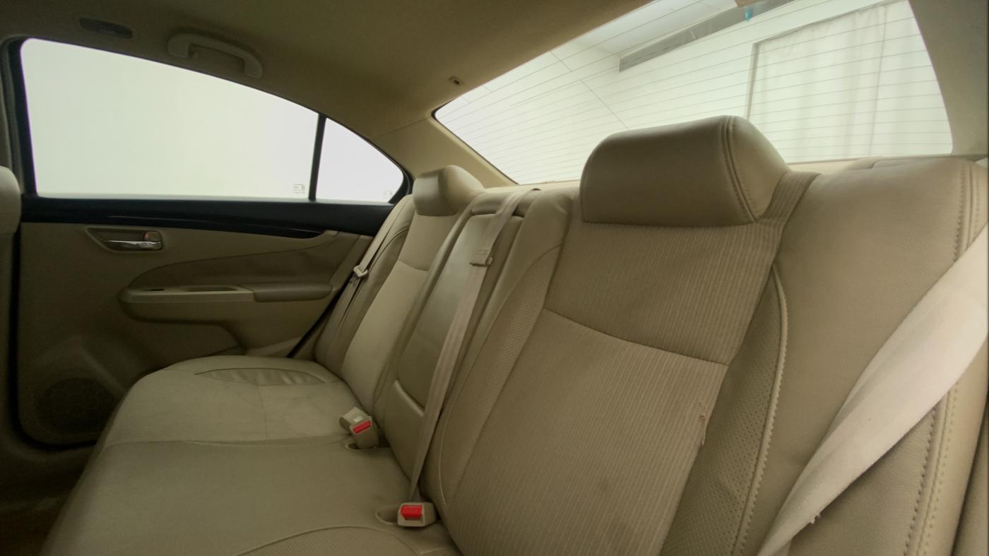2015 Maruti Ciaz ZXI, CNG, Manual, 49,657 km, Right Side Rear Door Cabin
