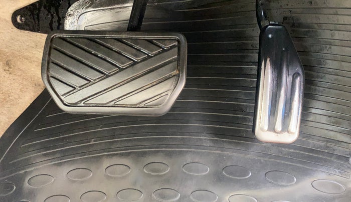 2012 Maruti A Star VXI (ABS) AT, Petrol, Automatic, 60,822 km, Pedals