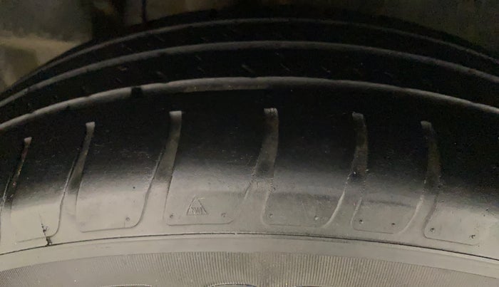 2020 Maruti Dzire VXI, Petrol, Manual, 62,415 km, Right Rear Tyre Tread