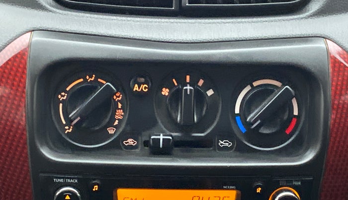 2017 Maruti Alto 800 VXI, Petrol, Manual, 37,743 km, AC Unit - Directional switch has minor damage