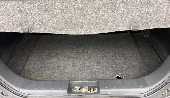 2017 Maruti Alto 800 VXI, Petrol, Manual, 37,743 km, Boot Inside