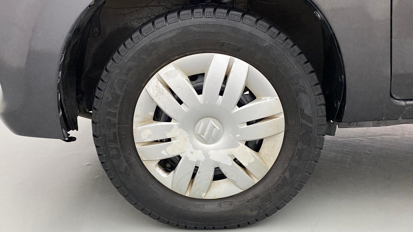 2017 Maruti Alto 800 VXI, Petrol, Manual, 37,743 km, Left Front Wheel